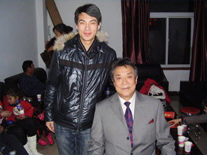 我校老师与著名歌唱家李光熙合影